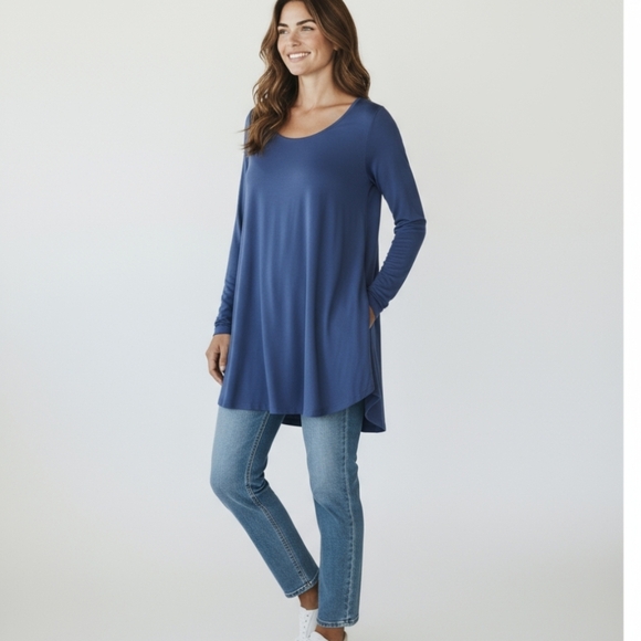 Eileen Fisher Long Blue Tunic Top Scoop Neck Flowy Soft Comfy Sz M - Picture 2 of 8